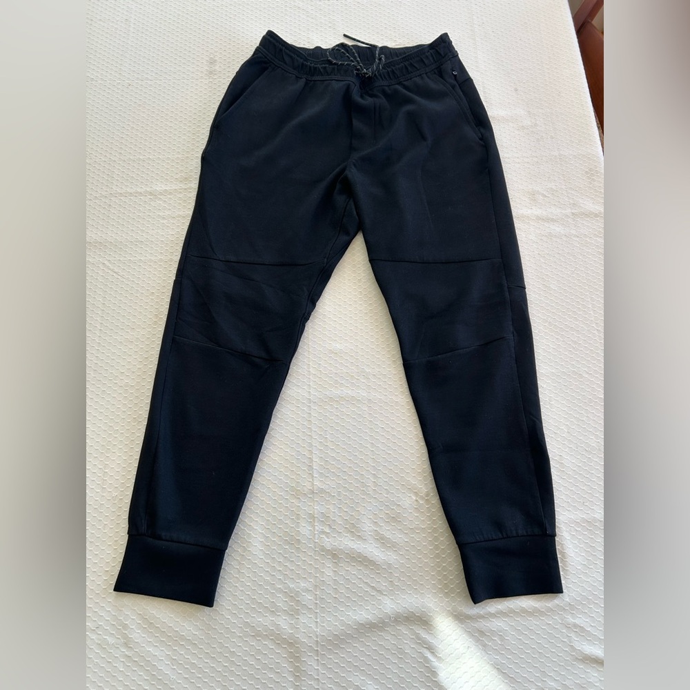 American Eagle AE Men’s 24/7 Black Jogger Pants Medium Stretch Sweatpants